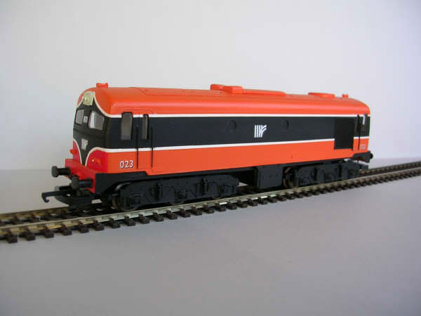 IR/IE 001 Class Orange, Black Band White Lining, Red Flash IR/IE 001 Class Orange, Black Band White Lining, Red Flash